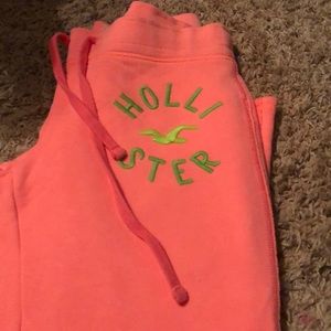 Hollister joggers